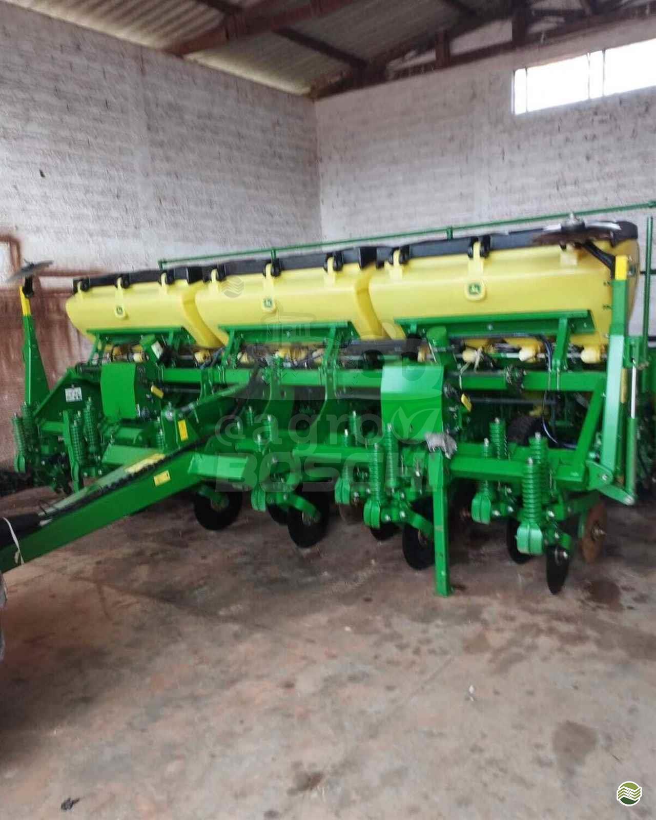 PLANTADEIRA JOHN DEERE PLANTADEIRAS 1111 AgroBoschi SAO JORGE DO IVAI PARANÁ PR